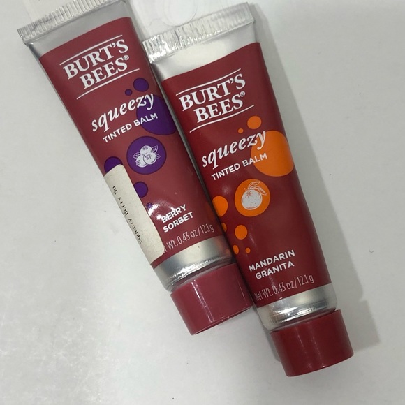 Burt’s Bees® Kissable Collection (Warm) - Picture 7 of 9